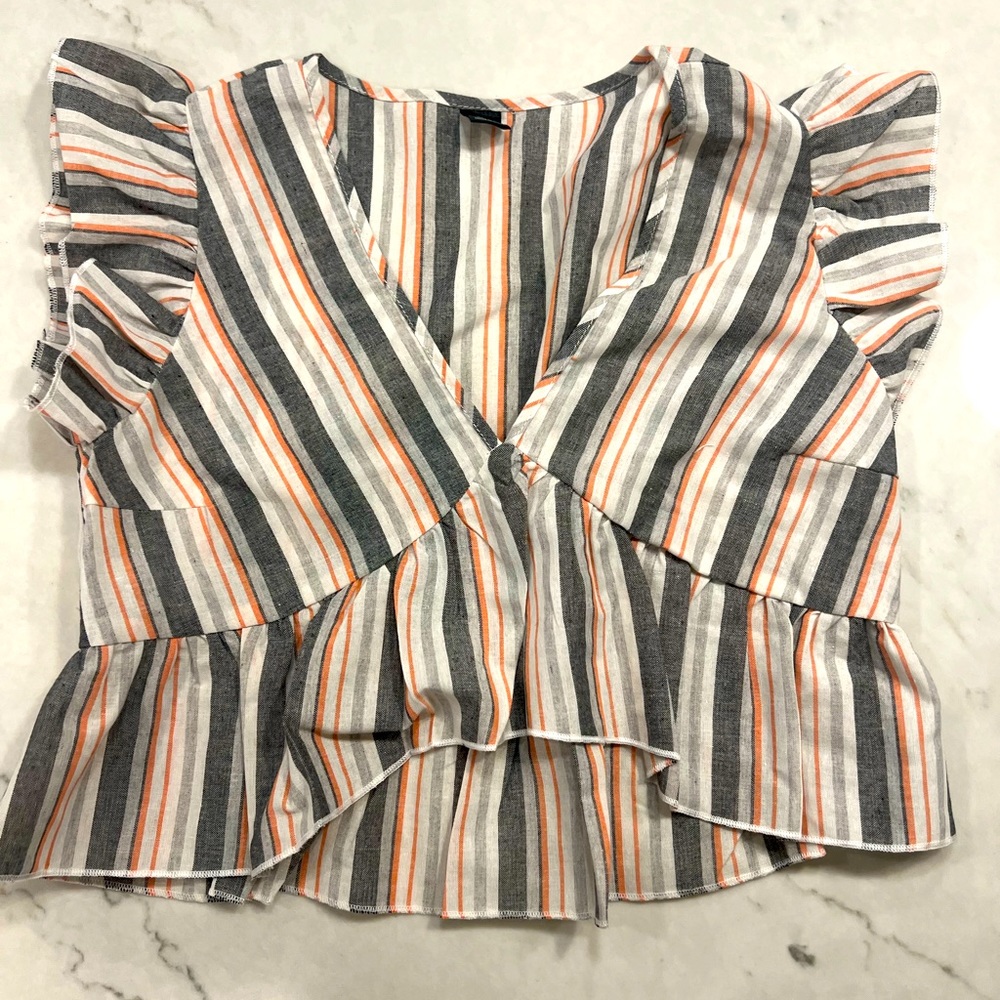 Cropped v neck ruffle cami